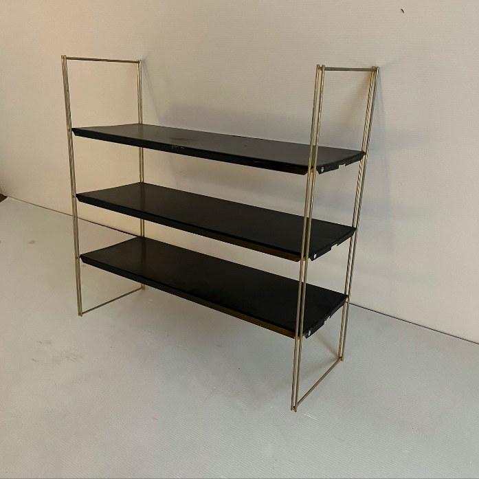 Etagère métal noir et or « Tomado »- L 49 x P 17 x H 48 cm – 110 € soldé 89 €