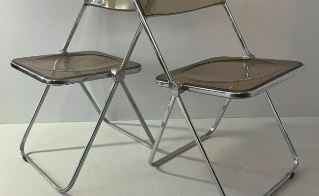 Paire de chaises Plia des années 1970 – 170 € l’une