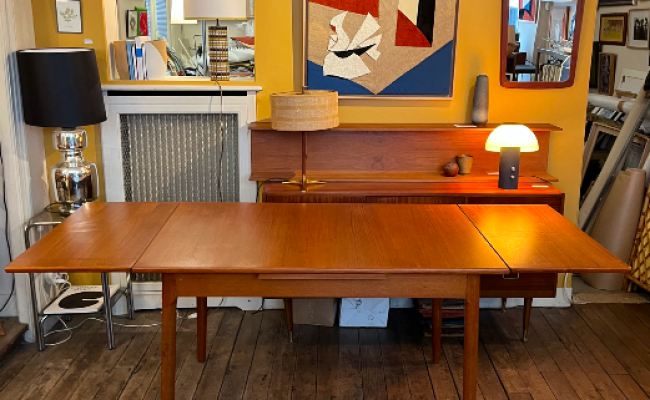 Tables scandinave vintage extensible – L120 (200) x P79 x H72 cm – 789 €