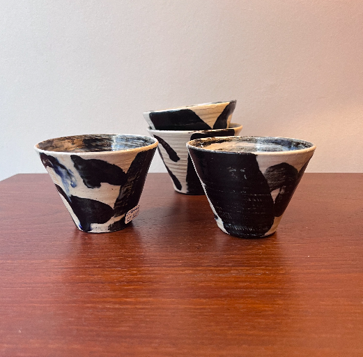 Tasses de la céramiste Nelly Bonnand – 35 €