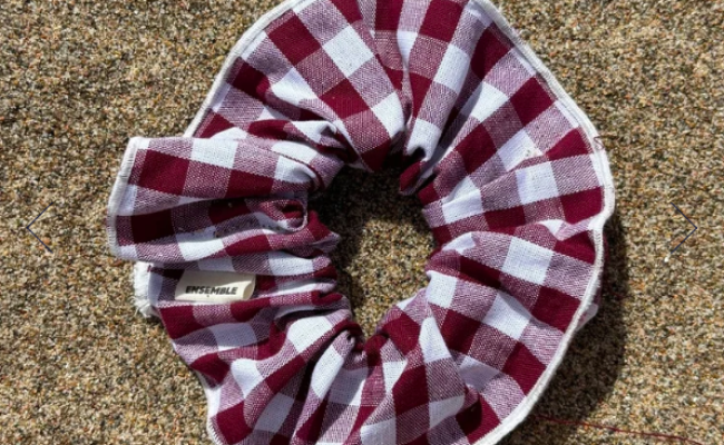 Chemises et chouchous upcyclé ENSEMBLE création – 114 € et 13 €