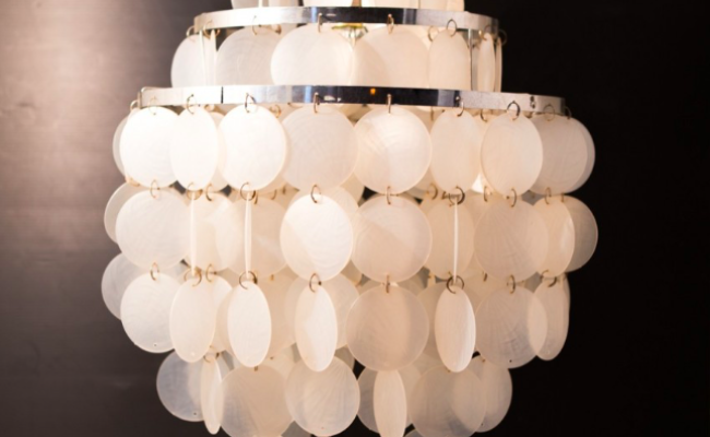 Lustre à pampilles Verner Panton vintage modèle FUN – D38 x H50 cm – 450 €