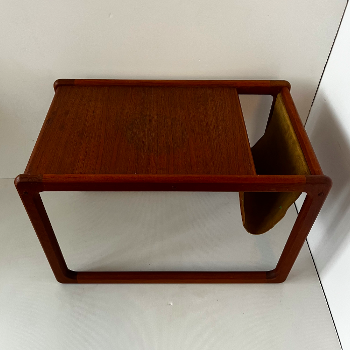 Table basse danoise en teck Kai Kristiansen pour Vildbjerg Mobelfabrik – L70 x P42 x H49 cm -290 €