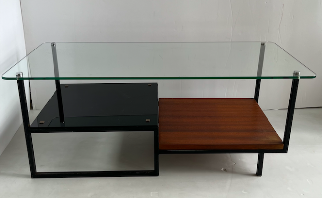 Table basse Georges Frydman des années 1950 – L99 x P44 x H 38 cm – 440 €