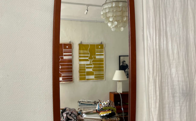 Miroir vintage en teck – 180 €