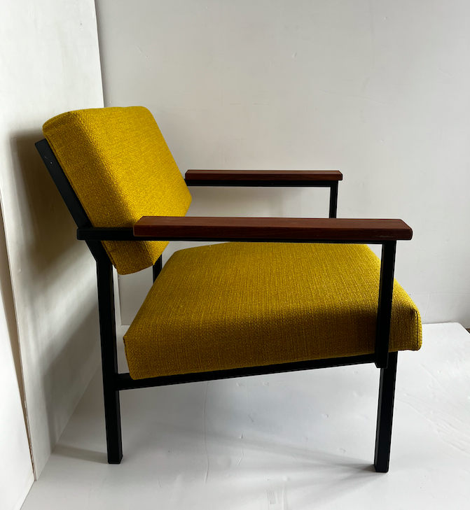 Paire de fauteuils Gijs van der sluis – 680 € l’un