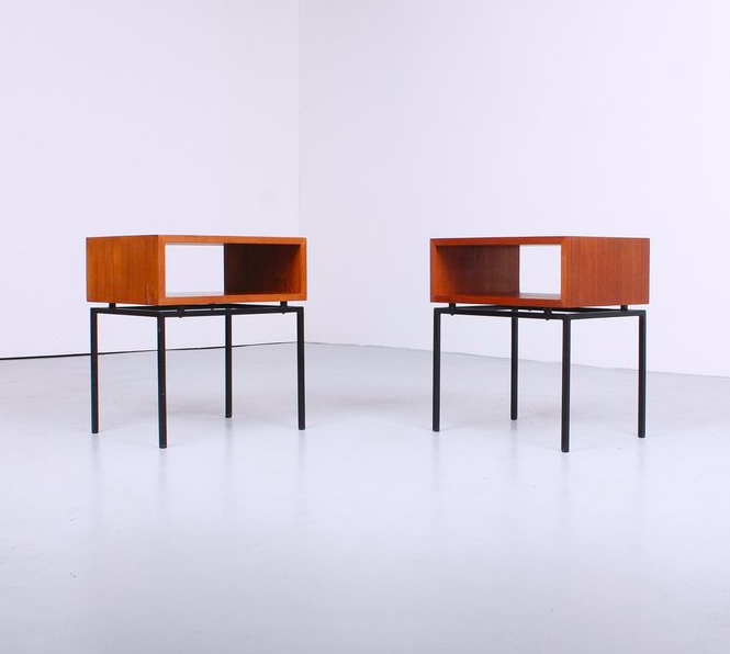 Paire de tables de chevet modernistes Kuperus &laquo;&nbsp;Horatio&nbsp;&raquo; – L 41 x P 31 x H 46 cm – 320 €