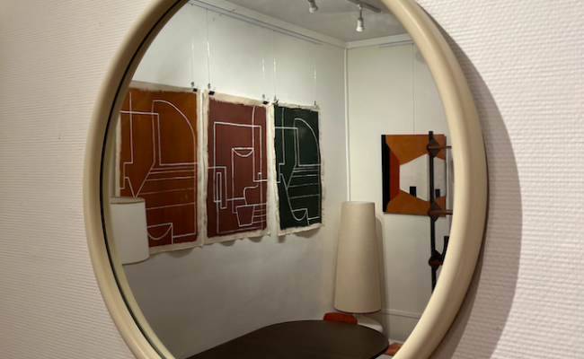 Miroir space age écru années 1970 – 110 €