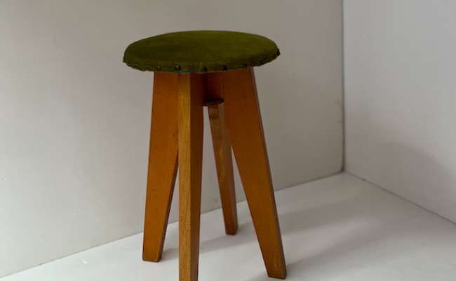 Tabourets vintage 1950s bois clair – à retapisser / 2 disponibles