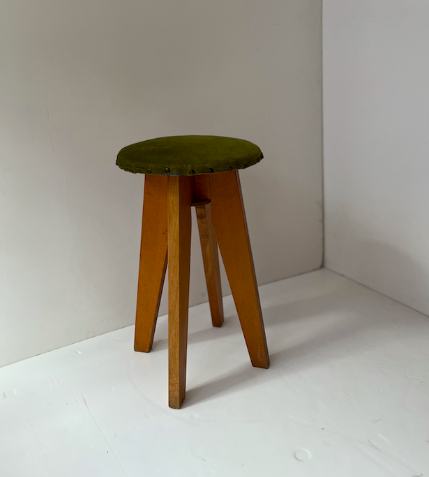 Tabourets vintage 1950s bois clair – à retapisser / 2 disponibles